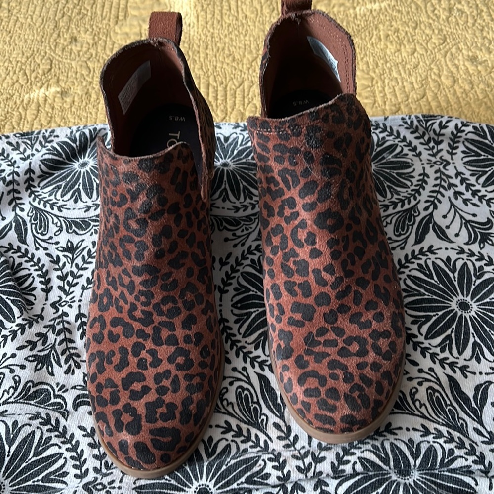 Toms printed Wedge Booties